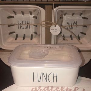 Rae Dunn Ceramic bowl with lid